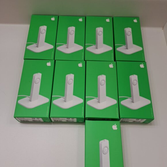 1X Sealed New Apple iPod shuffle Dock (for iPod shuffle 1st Generation)